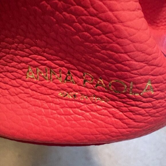 Anna Paola Bucket HAndbag - Picture 2 of 3